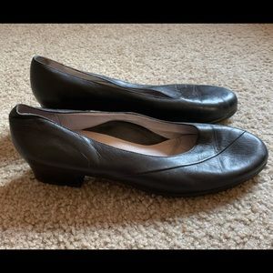 Beautifeel Black Leather Flats EU41 US 10-10.5